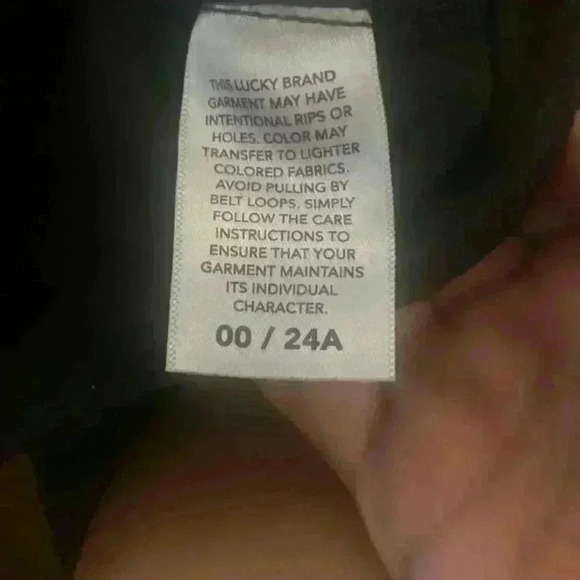 NWOT LUCKY BRAND black jeans flared ankle size  00 size 24 - Picture 3 of 4